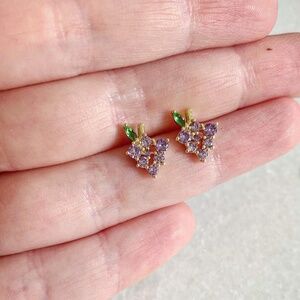 18k Gold Grape Stud Earrings